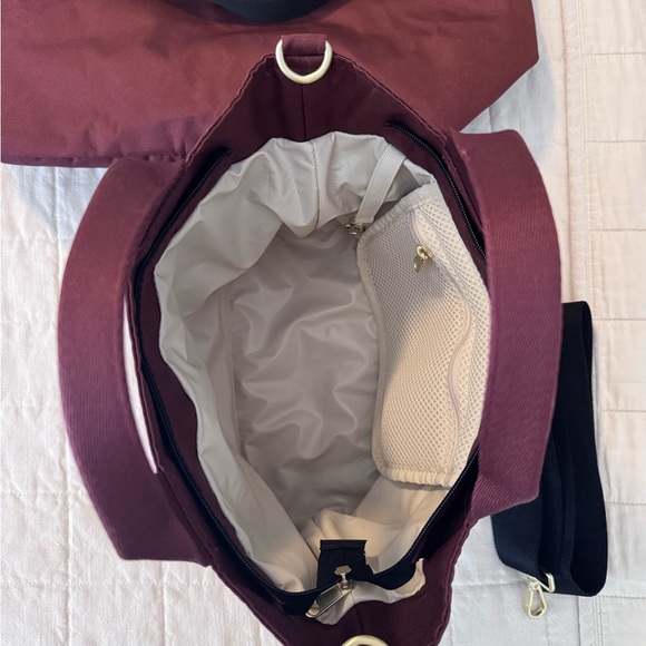 Canvelle burgundy Tote and Crossbody Bag Set - Picture 3 of 4